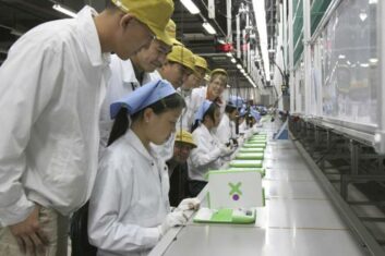 Simultaneous Production and Consumption in Service, Not Manufacturing