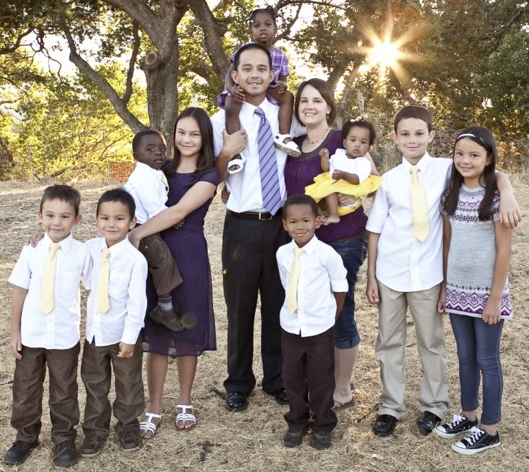 pete-abilla-family-picture pete abilla, family picture, shmula family